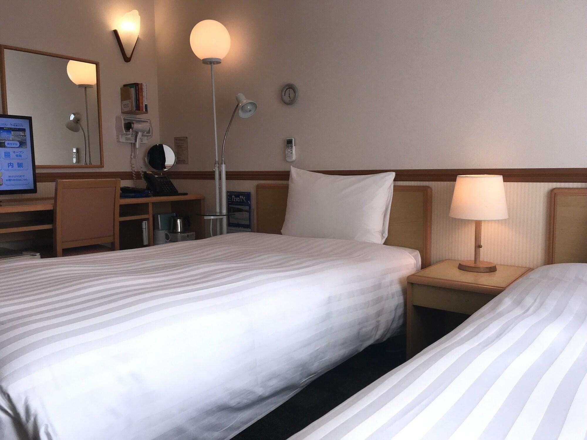Toyoko Inn Hiroshima Heiwa-Odori Exteriör bild