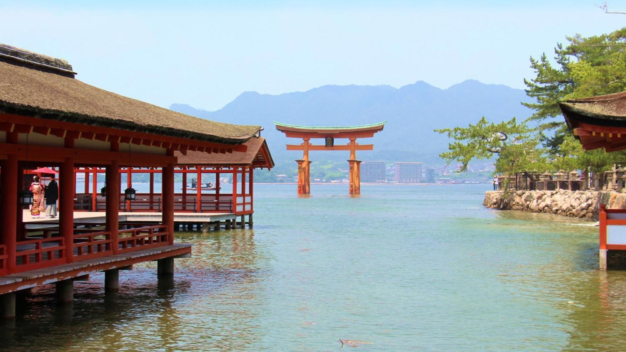 Toyoko Inn Hiroshima Heiwa-Odori Exteriör bild