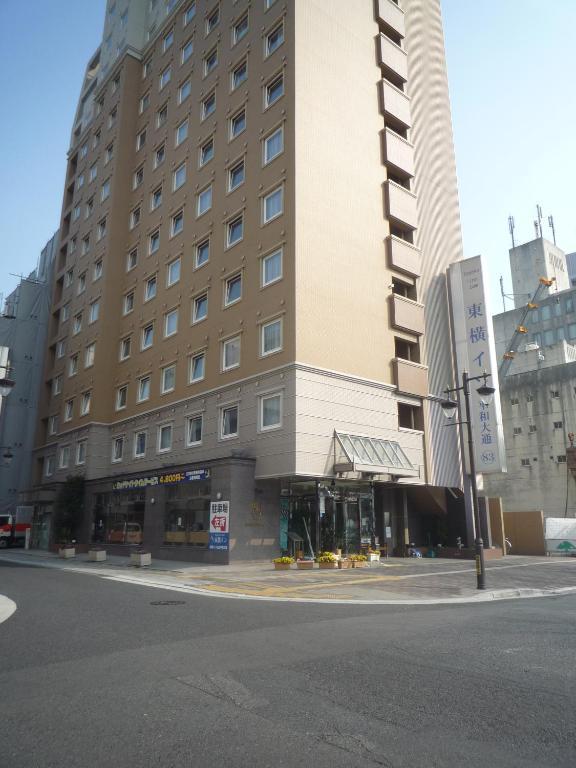 Toyoko Inn Hiroshima Heiwa-Odori Exteriör bild