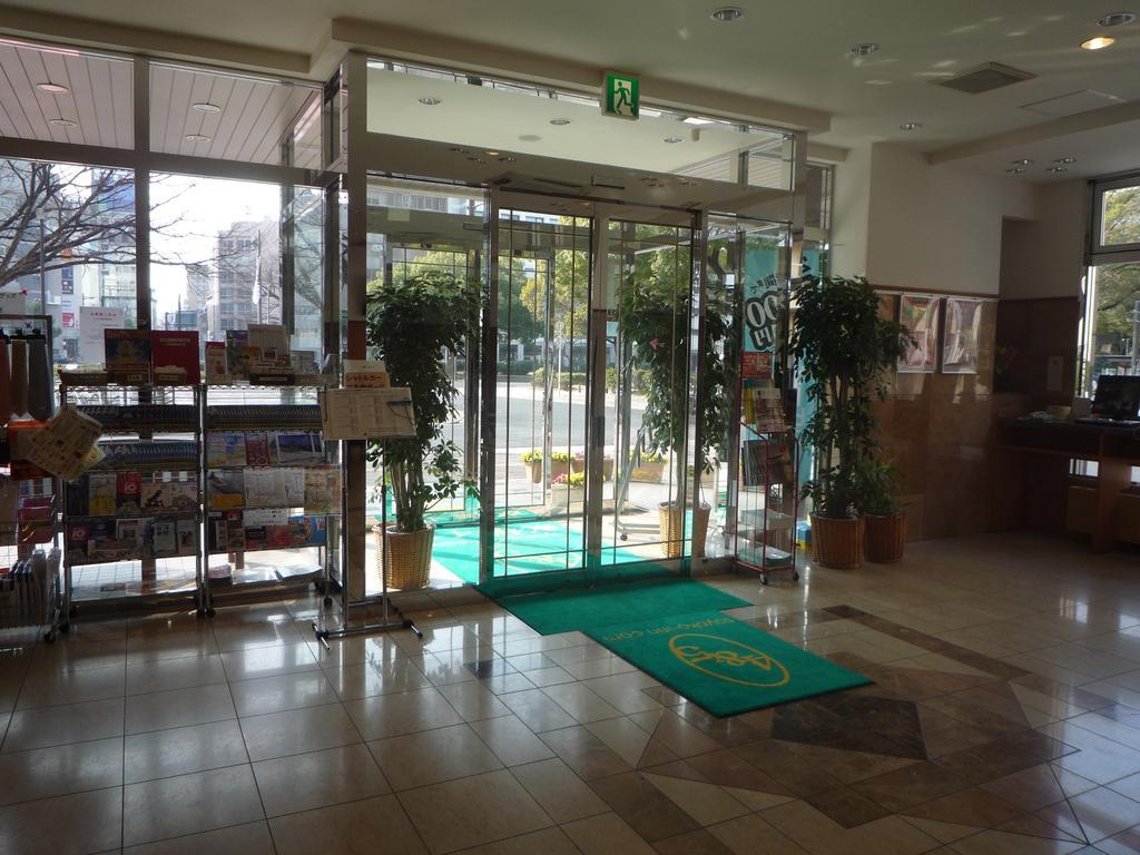 Toyoko Inn Hiroshima Heiwa-Odori Exteriör bild